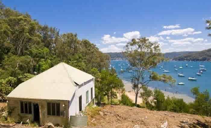 Jennifer Hawkins spends $4 million on Newport waterfront