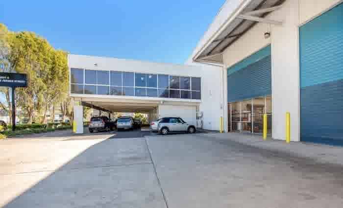 Nundah industrial unit sells at 8.6% yield