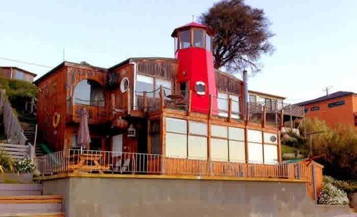Five holiday rentals with lighthouse style