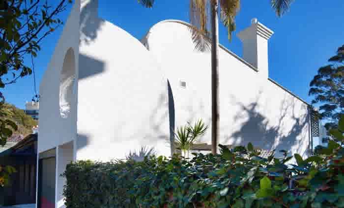 Ken Woolley's award-winning Paddington home sells to Tim Casey