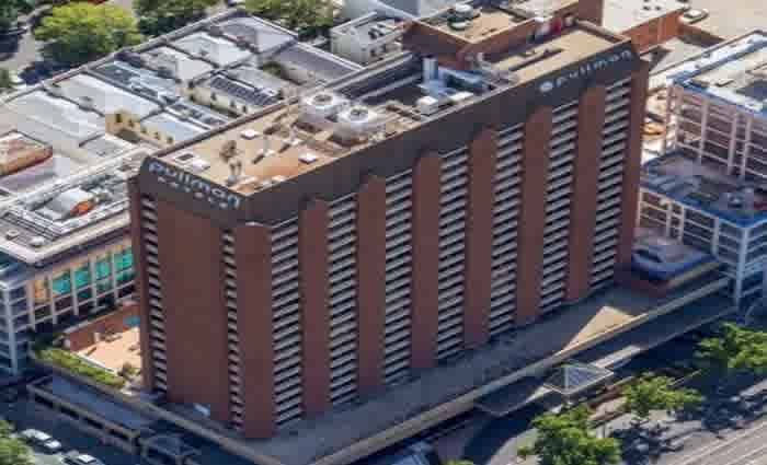 Melbourne's Pullman on the Park hotel for sale