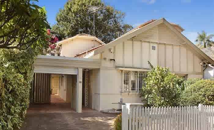 Brad Fittler lists 1920s Rose Bay investment semi