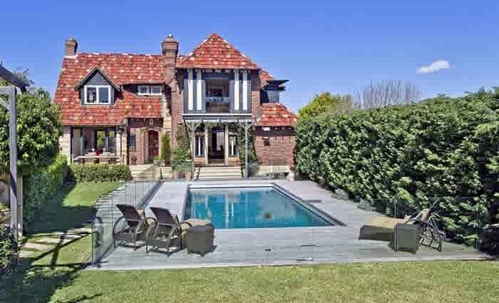 Chinese buyer defaults on Rose Bay prestige offering amid SIV surge