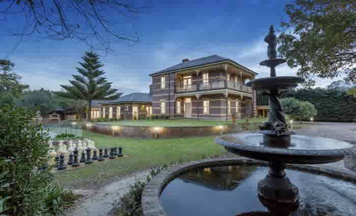 1890s Rosebud trophy home, Parkmore offering