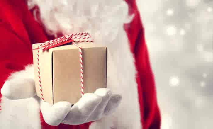 Loan Market brokers collect 135 gifts for underprivileged children