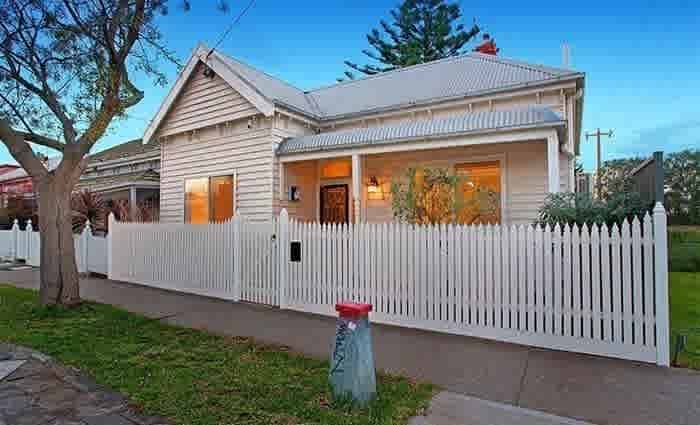 No big steal as Seddon Edwardian sells at $700,000