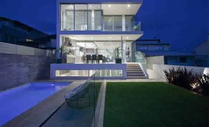 Melbourne Demons coach Paul Roos sells Sydney home