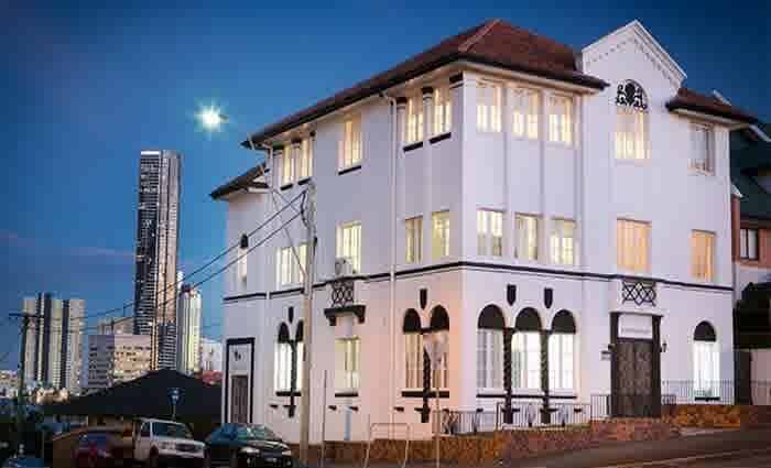 Art deco Spring Hill, Brisbane triplex listed