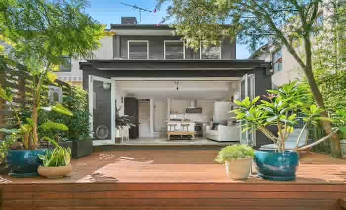 Rocker Suze DeMarchi's Coogee home gets passed in