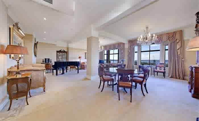 Mark Bouris and Harold Mitchell both sell their Sydney Astor apartments