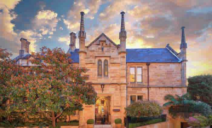 Rob Rankin sells Double Bay Gladswood Gardens apartment