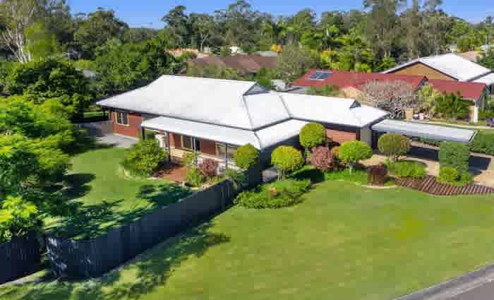 Masterchef runner-up Matt Sinclair lists former Noosa home