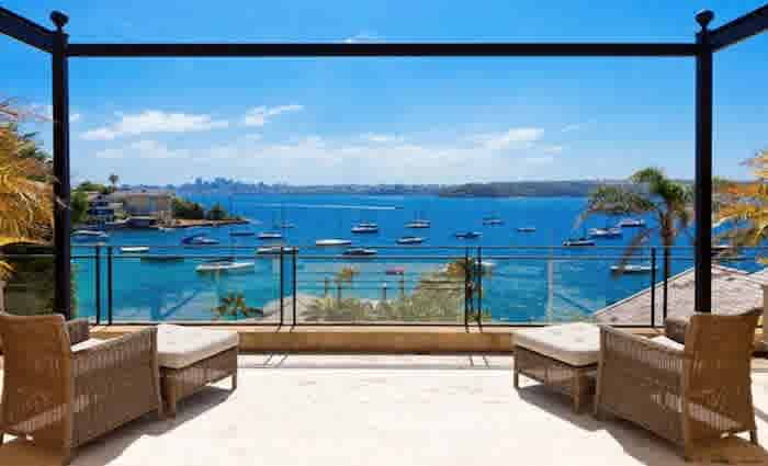 Malcolm Turnbull gets offer on Canberra penthouse