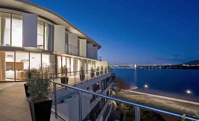 Malcolm Turnbull lists Canberra penthouse