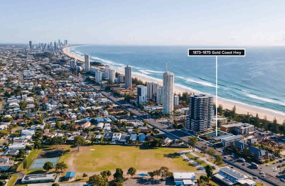 Apartment developers set to swoop on Burleigh Heads apartment site, as stock tightens