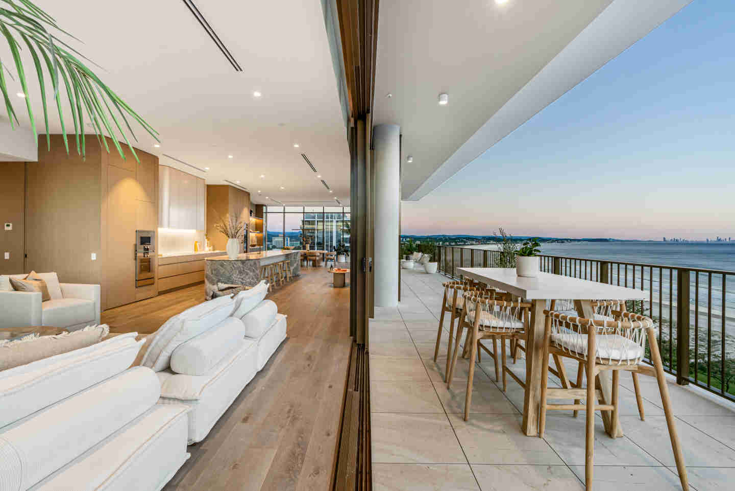 Hirsch & Faigen unveil $10 million penthouse atop Emerson Kirra
