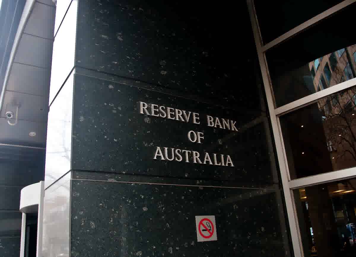 RBA keeps cash rate on hold as inflation continues downward trend