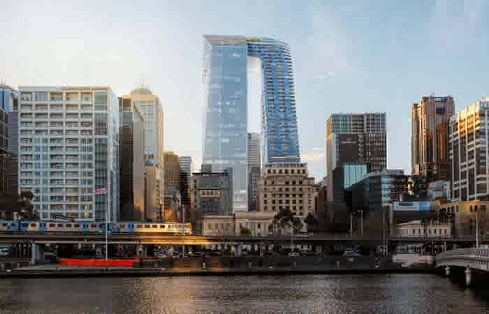 A new Melbourne icon squarely in Minister Wynne's hands: 447 Collins Street