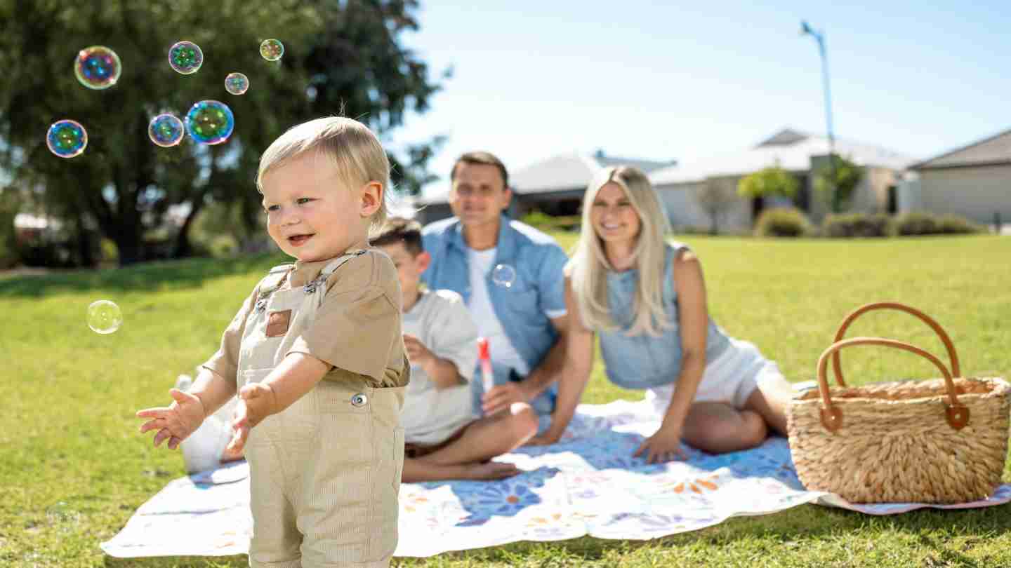 Suburb Property Profile: Piara Waters, WA 6112