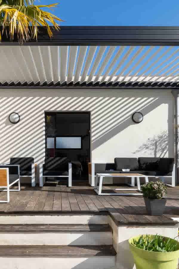 How To Choose Outdoor Blinds For Your Home