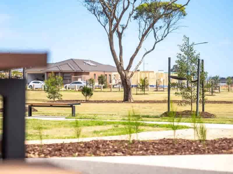 Seventh Bend, Weir Views: Live Where Nature Meets Community