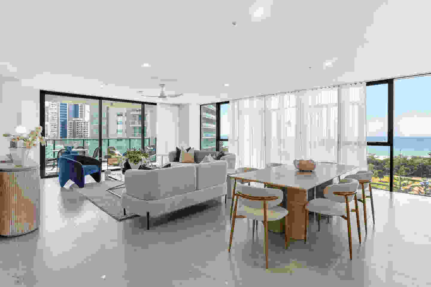 6-8 George Avenue, Broadbeach QLD 4218