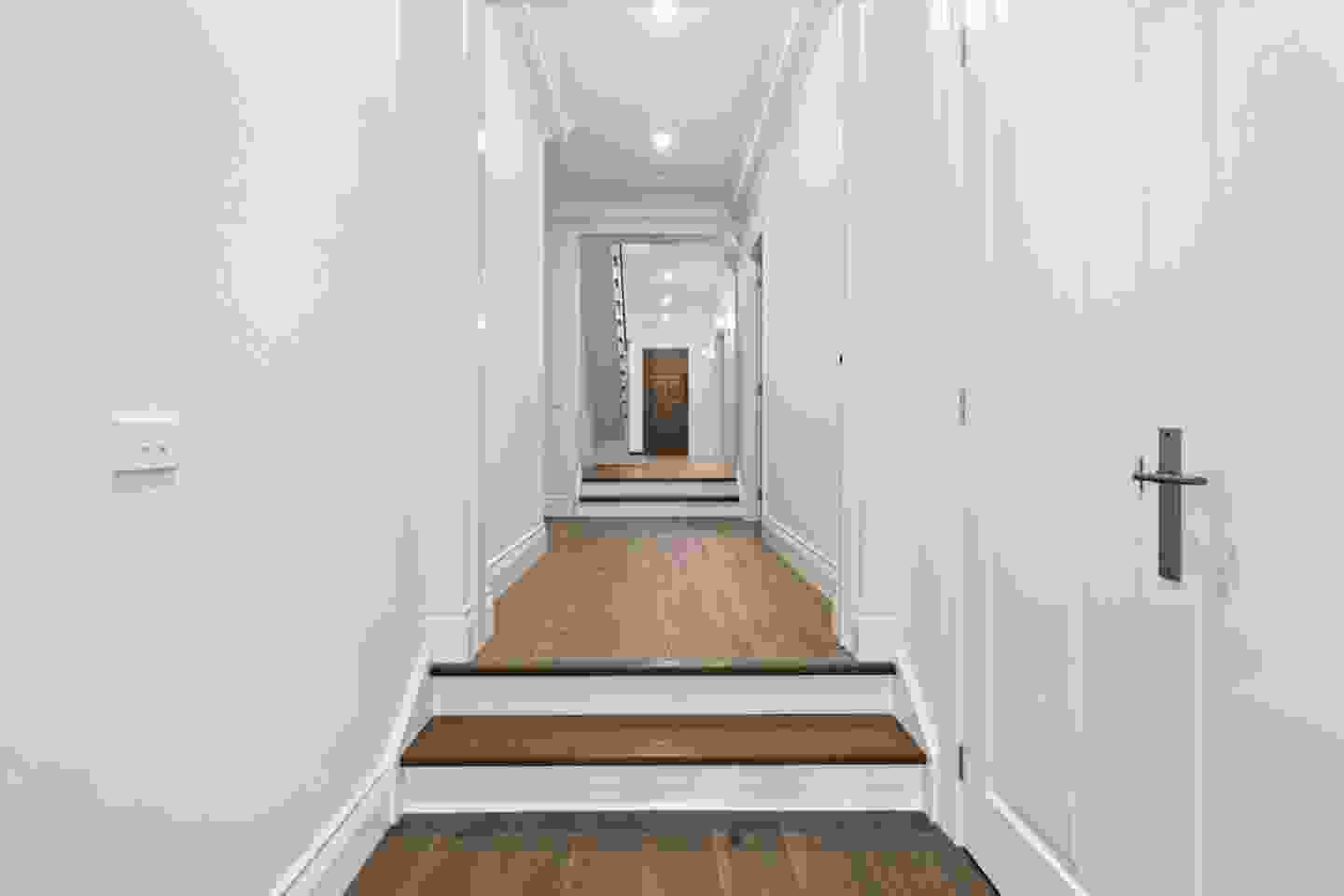 Leneeva Homes