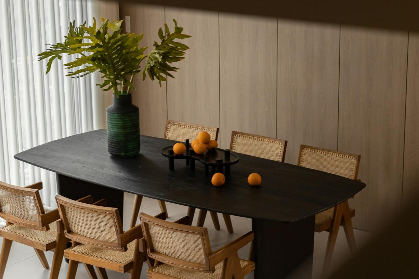 Dining room decor ideas that guests notice more than you think