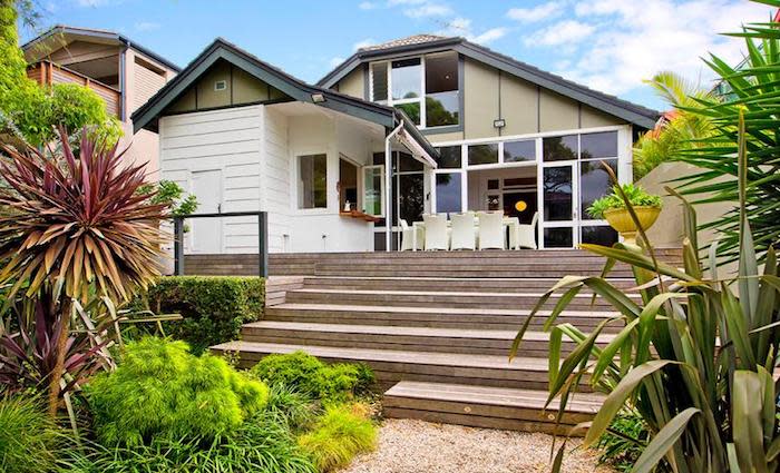Harbourfront Drummoyne and ocean-view Bronte top Sydney's super Saturday sales