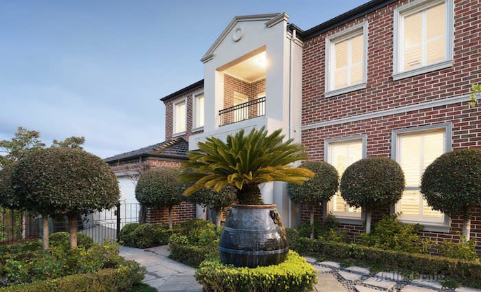 $10.1 million Bellevue Hill sale tops weekend auctions
