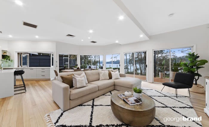 Lakefront family home in Avoca Beach sold