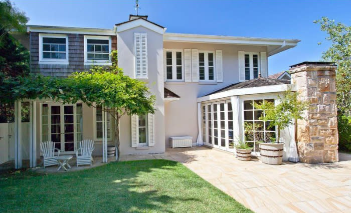 Former Hawks legend Chris Langford buys in Vaculuse