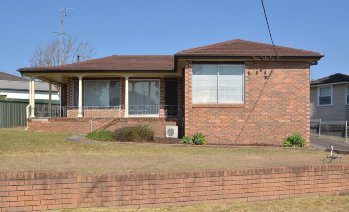 AFL young gun Isaac Heeney makes first property purchase in Booragul