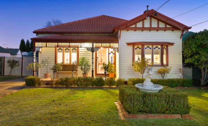 Private treaty suburbs now enhancing Melbourne's auction crown: REIV Enzo Raimondo