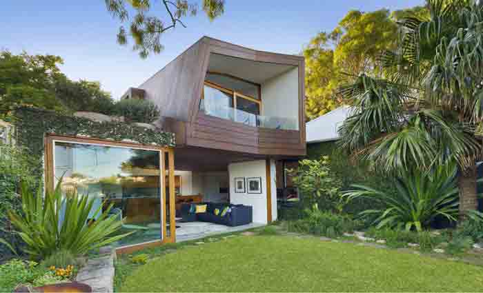 Fox Johnston Balmain workers cottage reno snapped up pre-auction