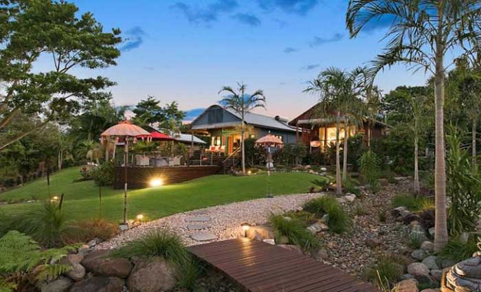 Former Kellogg chief executive David Mackay lists in Mooloolaba
