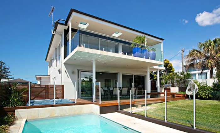 Mike Baird buys at North Curl Curl