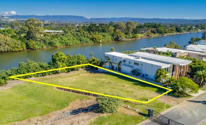 Entrepreneur Ron Bakir lists vacant Benowa Waters land parcel
