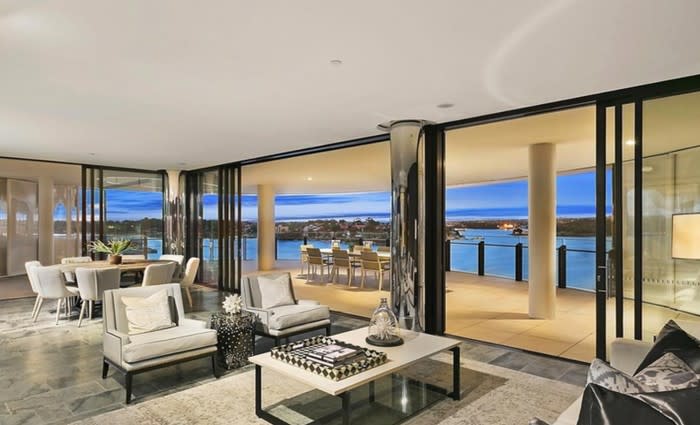 Barangaroo penthouse listed by hedge fund manager