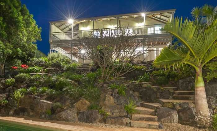 Former Queensland Premier Peter Beattie lists Brisbane Queenslander