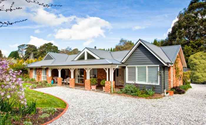 Burradoo house listings halve: Investar