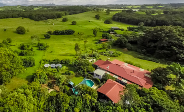 Writer Craig McGregor lists Byron hinterland farmhouse