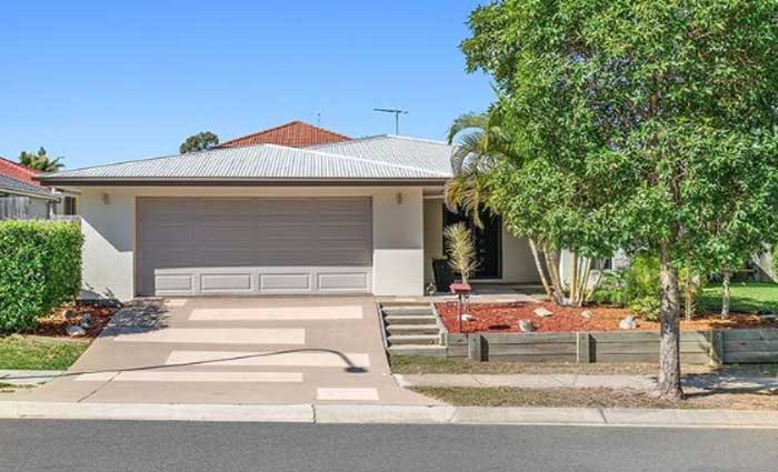 Cronk's Calamvale home under contract as Tara Rushton makes property move too