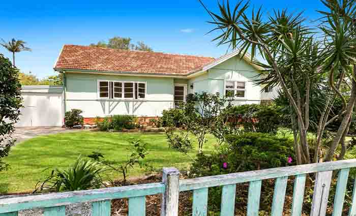 Curl Curl cottage stars in Sydney weekend auctions