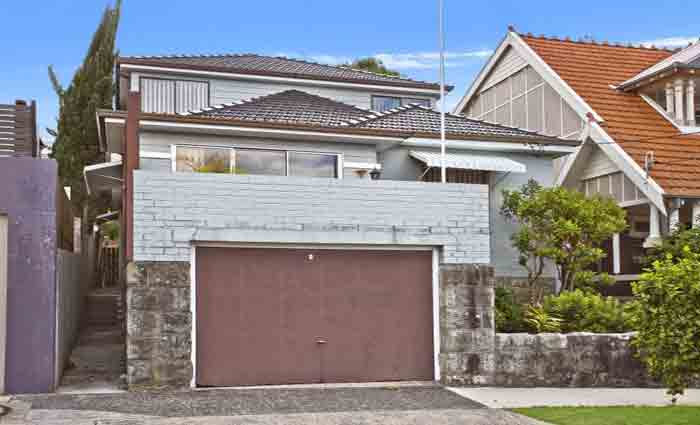 Bondi Rescue's Dean ‘Deano’ Gladstone buys in Bondi Junction