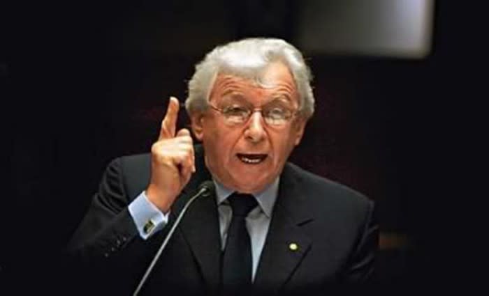 Frank Lowy plans to stay as Westfield signals keeping its World Trade Centre Mall