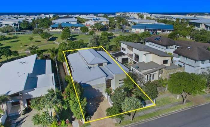 Gas industry veteran Richard Cottee lists Kingscliff investment home