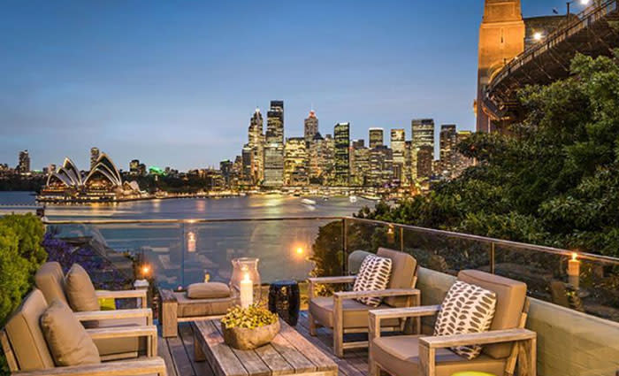 Former Stockland boss Matthew Quinn lists in Kirribilli