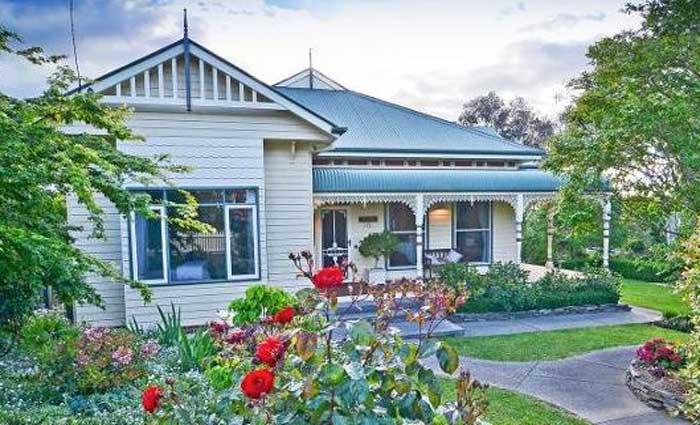 Sussan Ley upgrades Albury homes