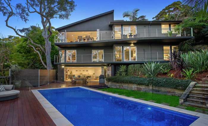 Wesfarmers chief financial officer Anthony Gianotti selling Mosman mansion